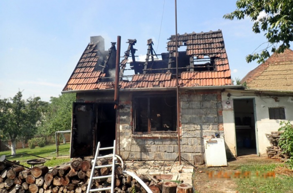V Uherském Brodě-Havřicích zničily plameny zděnou chatku