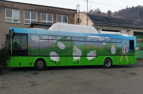 ČSAD Vsetín představila flotilu nových ekologických autobusů