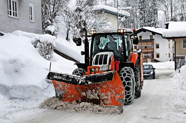 První sníh v úterý zkomplikoval ve Zlíně podvečerní provoz MHD