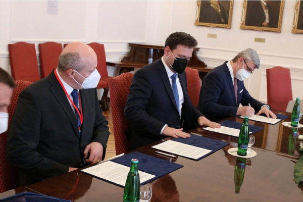 O krok blíž D49. Kraj podepsal memorandum o spolupráci s Ministerstvem dopravy