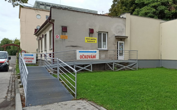 Očkovací centrum čeká stěhování, vrátí se do areálu Kroměřížské nemocnice