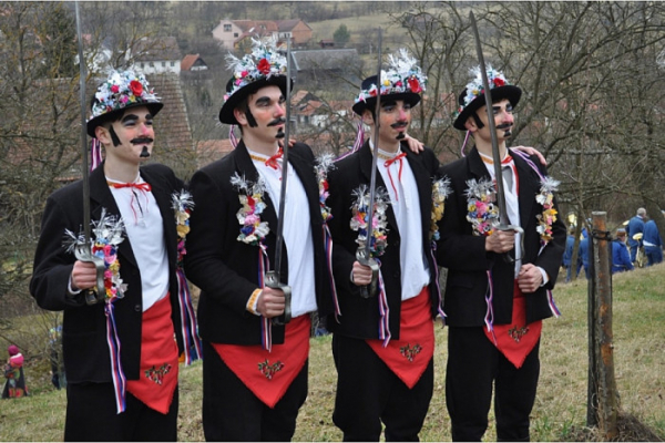 Masopustní mečové tance z Uherskobrodska přibydou na Seznam nemateriálních statků tradiční lidové kultury ČR