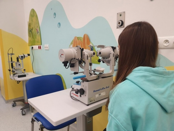 Uherskohradišťská nemocnice umožňuje pacientům se strabismem léčbu v podobě oční operace